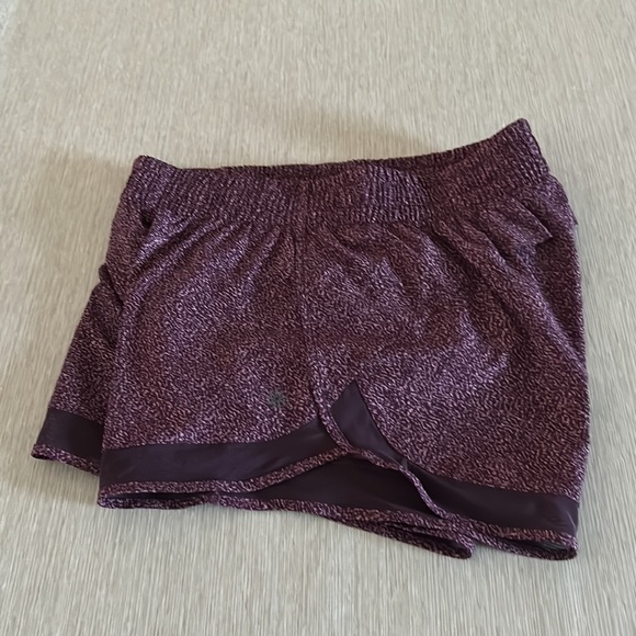 Athleta Printed Mesh Racer Run Short Stretch Women's Size XS Purple - Picture 7 of 9